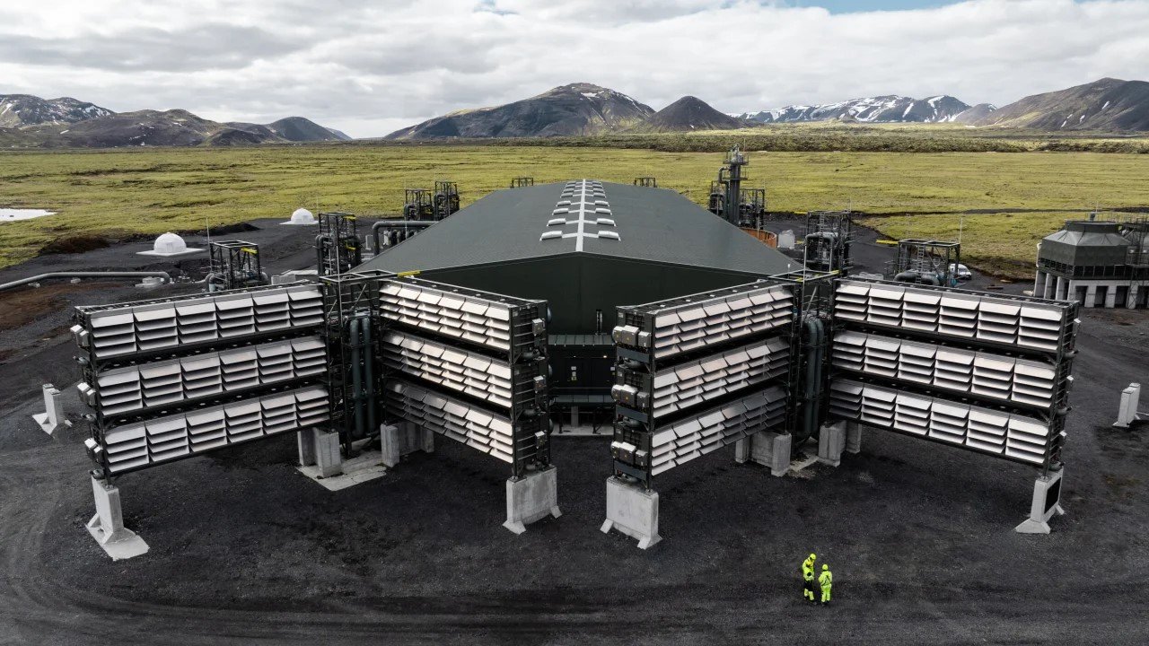 Найбільша у світі установка для прямого вилучення вуглекислого газу з повітря введена в експлуатацію в Ісландії